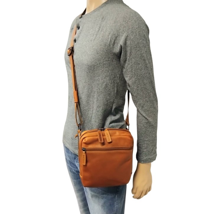 Saccoo VIRGEN Cross Bag cognac